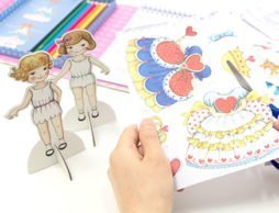今度の着せ替えはドレス！プリンセスになれる「着せ替えペーパードールキット 」