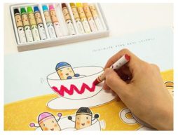 【入園・入学 絵本】自分だけの「くれよんのくろくん」絵本ができる！？ギフトにおすすめ「くれよんセット」