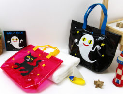 【夏フェア グッズ】こんなの…かわいすぎる！『ねないこだれだ』プールバッグ登場