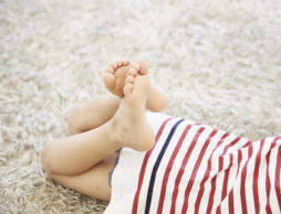 間違っていませんか？お子さんのくつ選び～６歳までのくつが子どもの足をつくる！