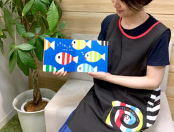 おうちで、保育園で、職場で大活躍間違いなし！  大人も子どもも嬉しい『しましまぐるぐる』エプロン