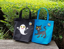 ＼大人にも似合う！／ ねないこだれだトートバッグは「おばけ」＆「くろねこ」の2色展開！
