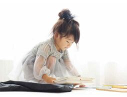 【現役東大生が教える「読書を楽しくする魔法」】東大生が読んでいた児童書を聞いてみた