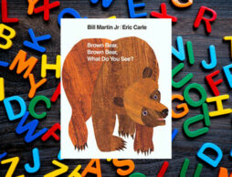 【絵本ナビえいご】エリック・カールの英語絵本Brown Bear, Brown Bear, What Do You See? を英語で発音しよう！