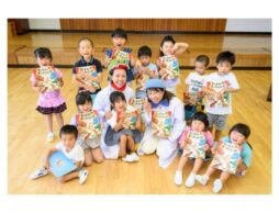 絵本作家・たしろちさとさん 珠洲復興プロジェクト「すずの子 絵本で笑顔」に参加