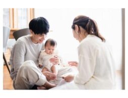読み聞かせはいつから始める？効果やおすすめの絵本も解説