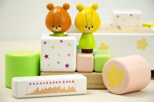 http://www.ehonnavi.net/shopping/item.asp?c=4975950060298